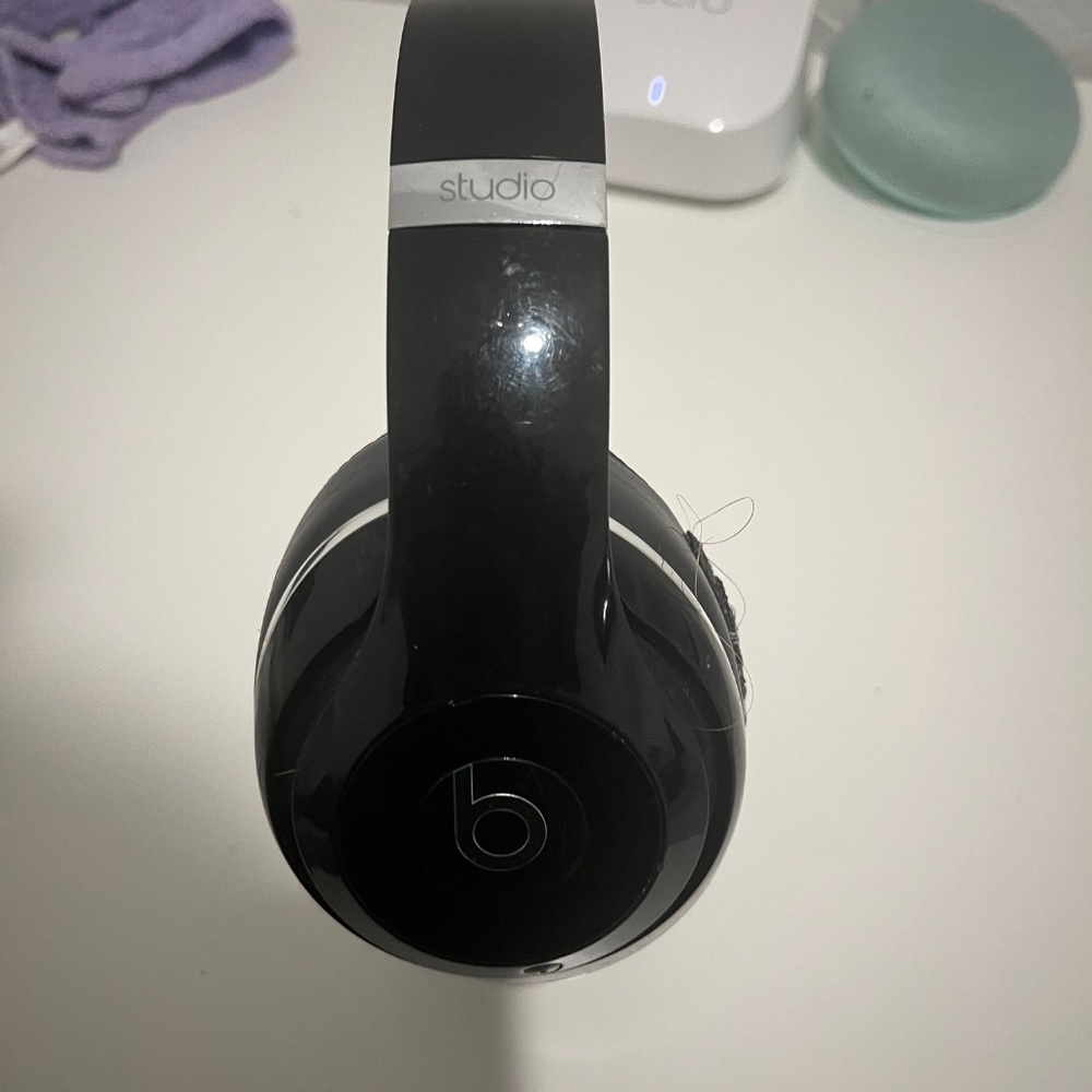 Beats - Picture 3 of 3